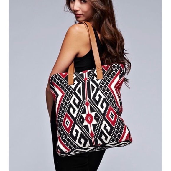 Last 1 NWT Aztec Handmade Carpet Tote Bag - Picture 2 of 10